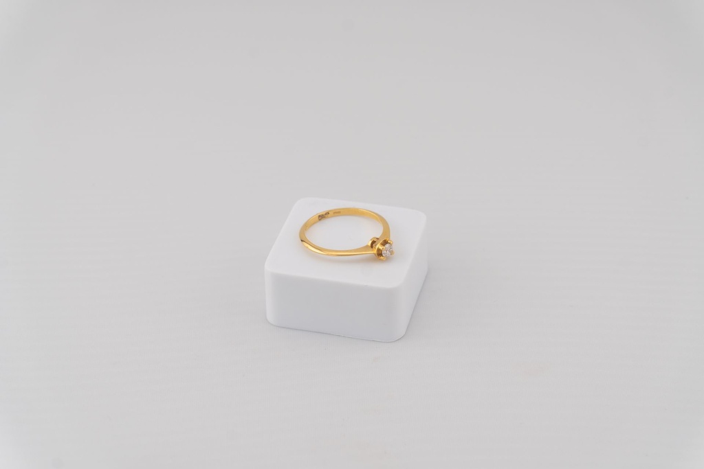 [AN-00016] Anillo oro amarillo con diamante